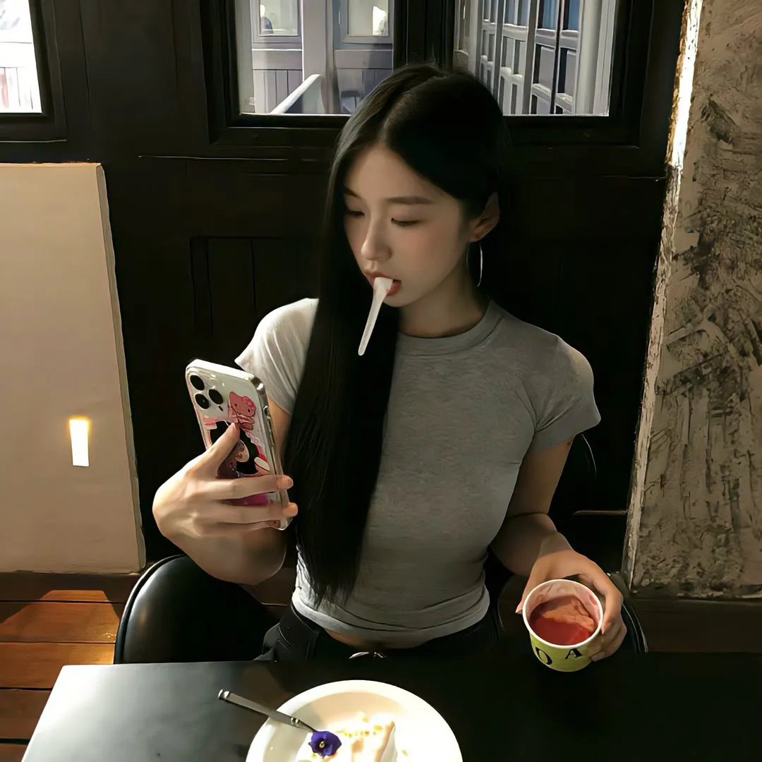 水色站